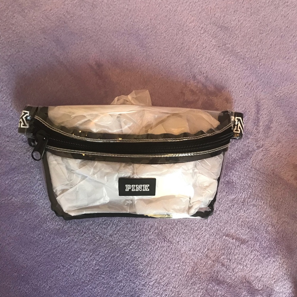 SALE‼️ Vs pink clear Fanny